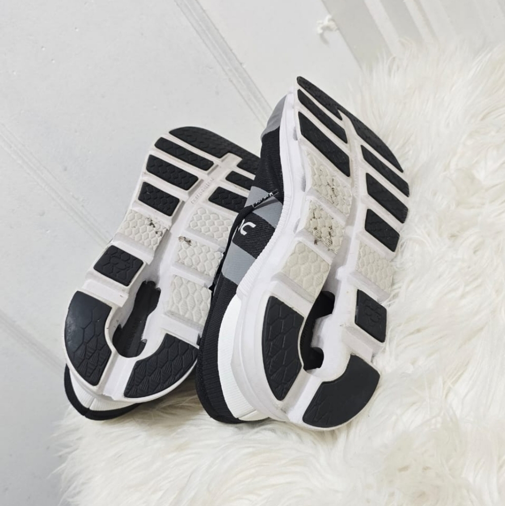 On Running Cloudrunner Grey Running Sneakers Size… - image 5